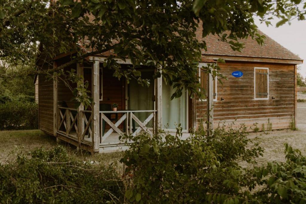 Onlycamp Le Pont Romain Yvre-l'Eveque Екстер'єр фото